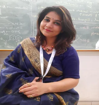Dr. Kavita Khatana